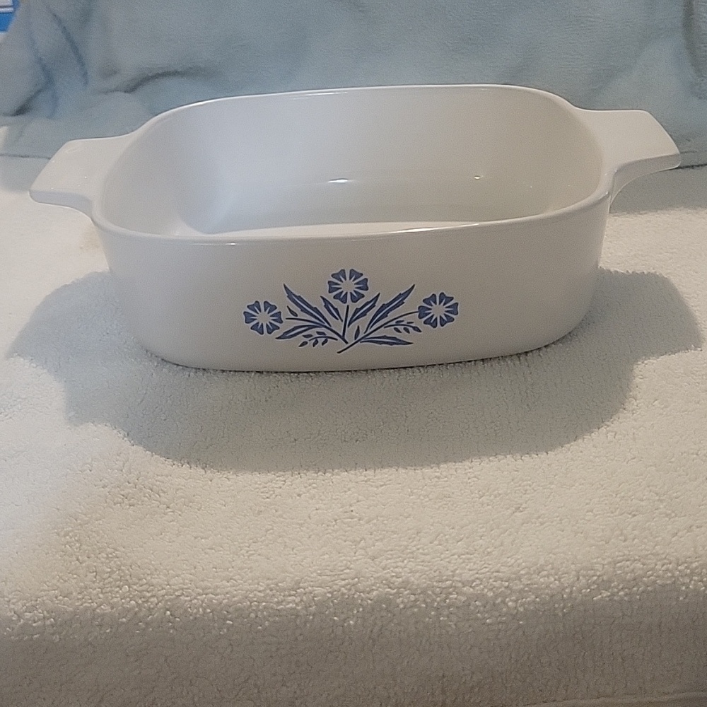 Corningware Cornflower Blue A-1-B 1 qt casserole dish. No Lid.